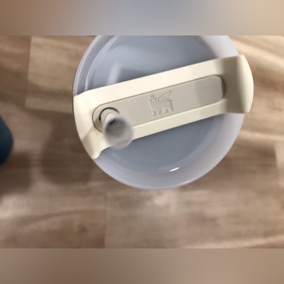 Stanley 40oz Tumbler - Picture 6 of 14